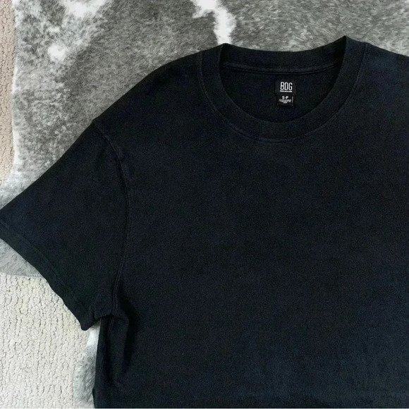 BDG Black Cropped Boxy Tee - Picture 2 of 10